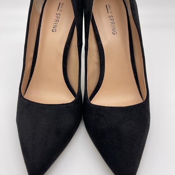 Black Pumps size 7.5  (Call it Spring) /suede look man made fabric - Picture 4 of 6